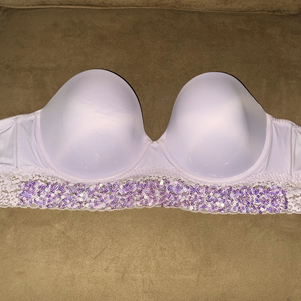 Gorgeous purples sequin strapless bra 
Ideal for Halloween mermaid costume! 🧜‍♀️